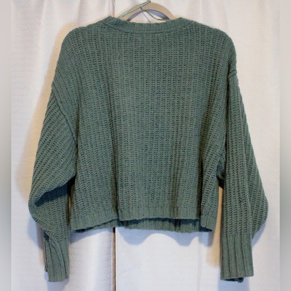 Women’s Teal Crocheted Oversized Sweater – Modest Crop Size M - Picture 6 of 6